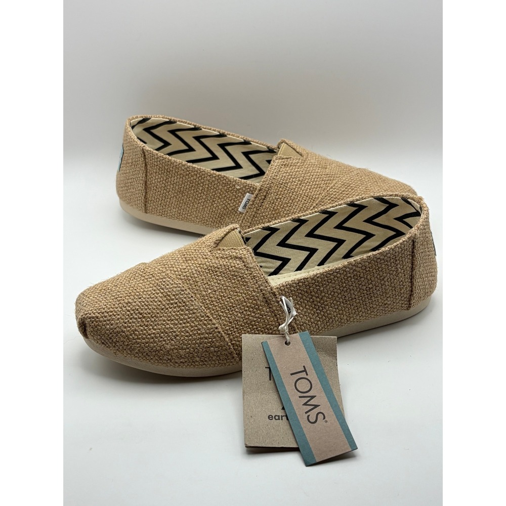 TOMS NWT Classic Burlap Natural Slip on size 6.5